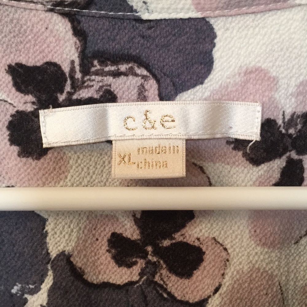 c & e. Size XL. - Picture 2 of 4